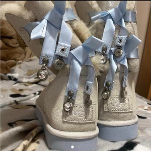 UGG BOOTS RARE